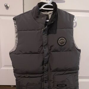 Canada goose sleeveless grey jacket